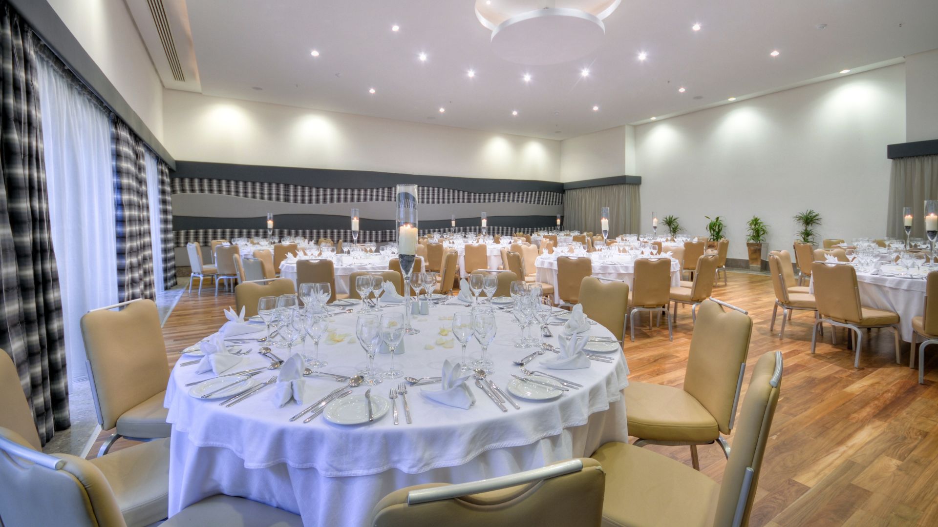 State Hall and Alexandra Gardens - AX Caterers by The Palace